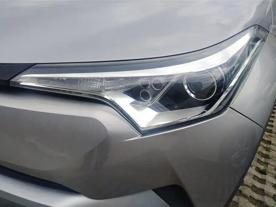 Toyota IZOA 2018 2.0L Yichi Edition China V фото 4