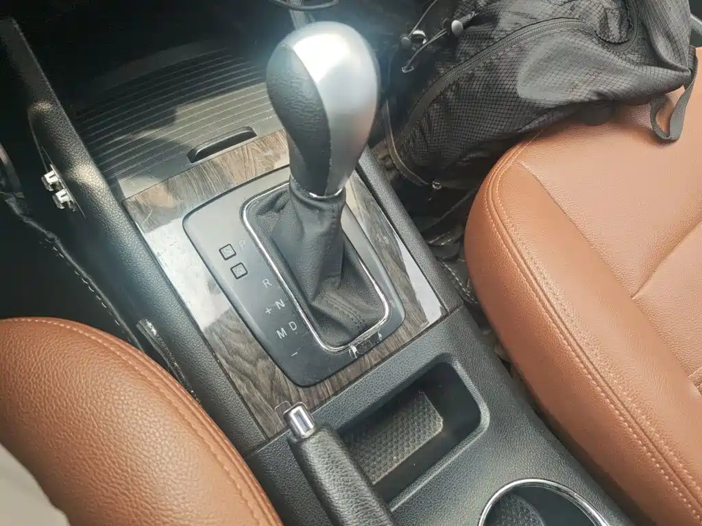 BAIC Weiwang S50 2017 2016 1.5T CVT Fun Luxury