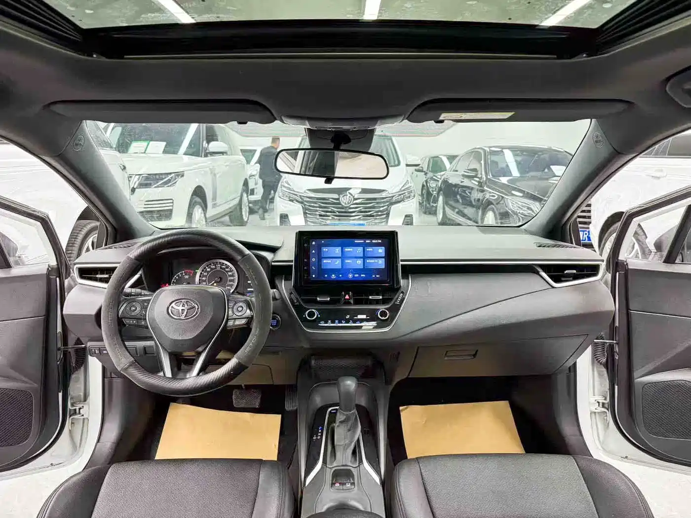 Toyota Levin 2022 185T CVT Luxury Edition фото 9