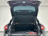 Photo 22 - Maserati Levante