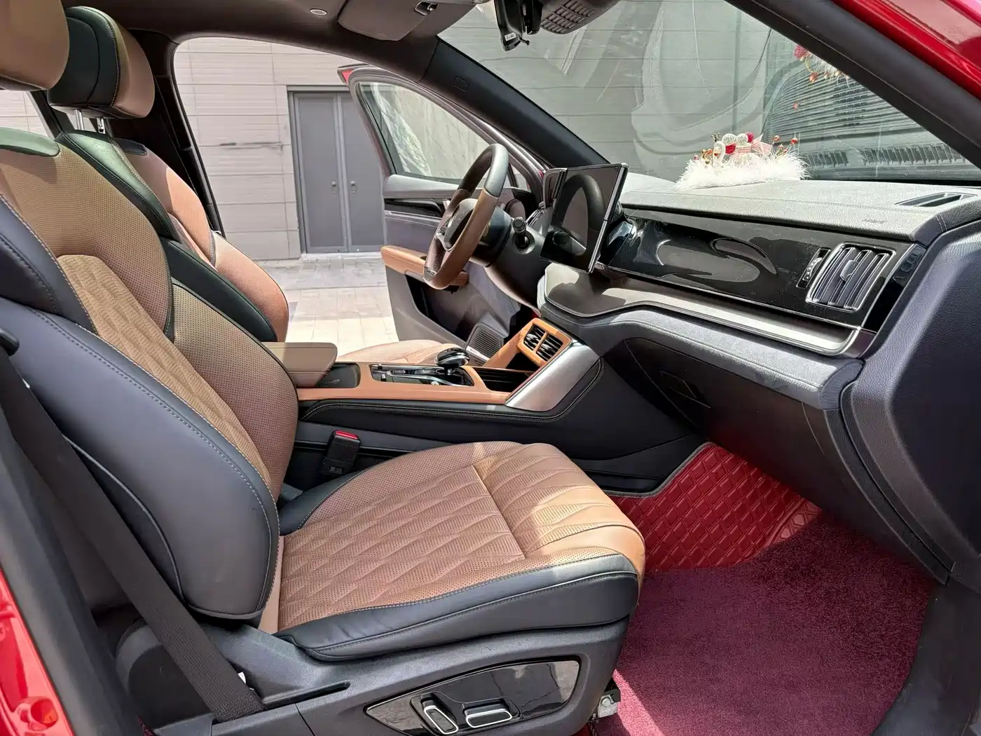 BYD Tang New Energy 2021 DM-i 112KM Premium фото 6