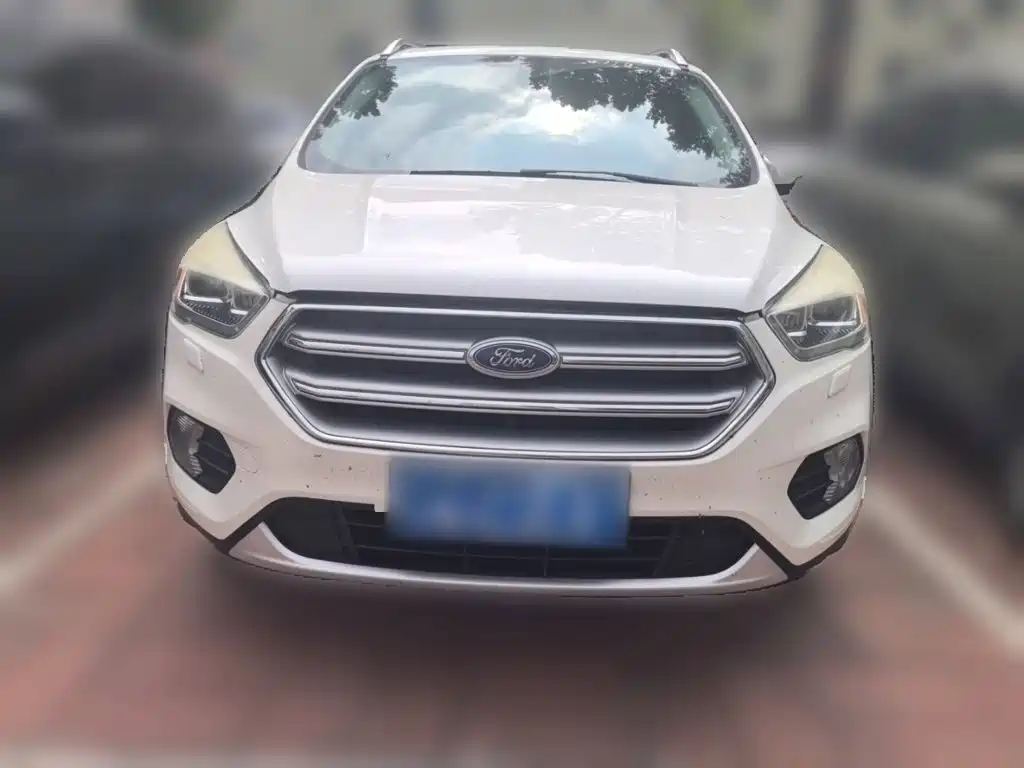 Фото 23 - Ford Kuga
