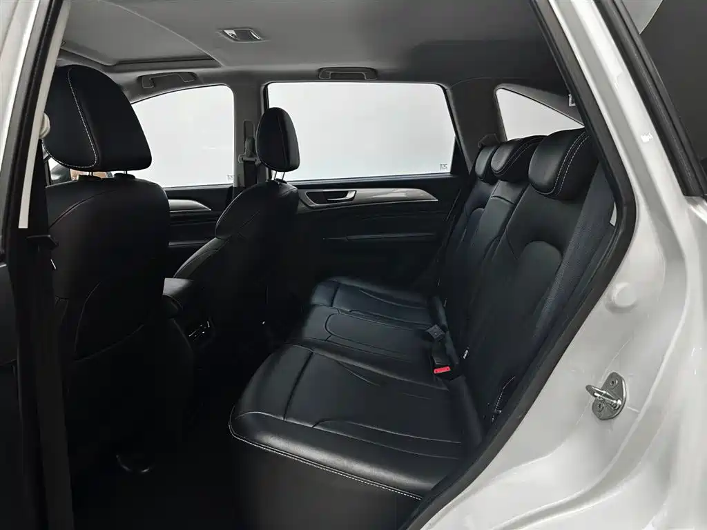 Haval M6 2021 PLUS 1.5T DCT Luxury Smart Connect фото 20