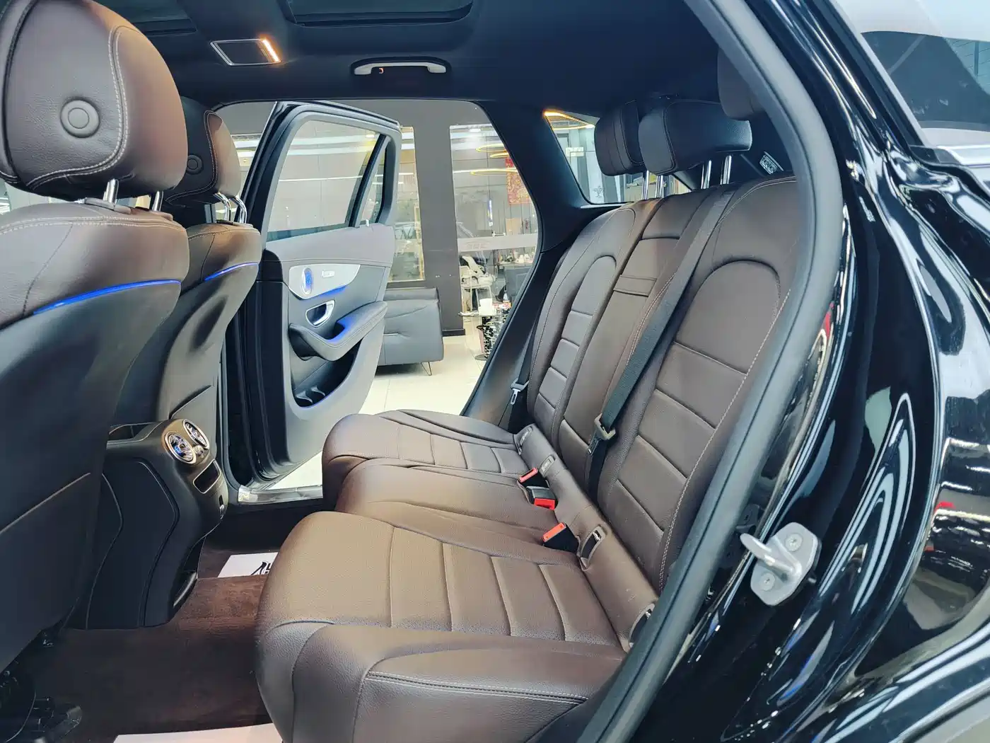 Mercedes-Benz GLC 2021 GLC 260 L 4MATIC Sporty фото 9