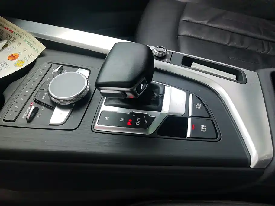Audi A4L 2019 40 TFSI Fashion (China V) фото 16
