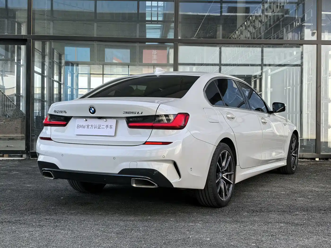 BMW 3 Series 2021 325Li M Sport Package фото 6
