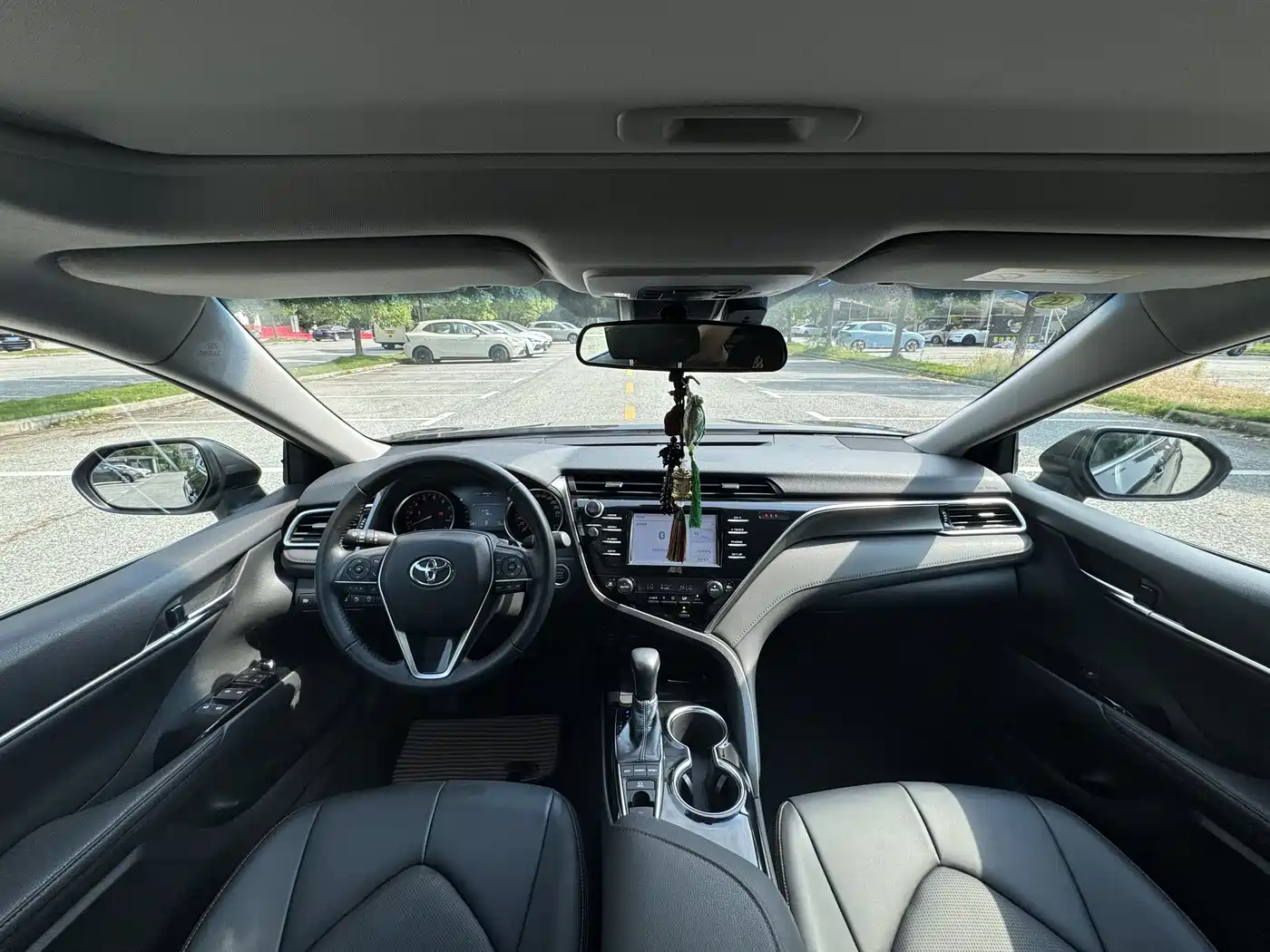 Toyota Camry 2018 2.0S Sport Edition фото 6