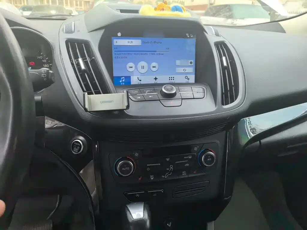 Фото 6 - Ford Kuga