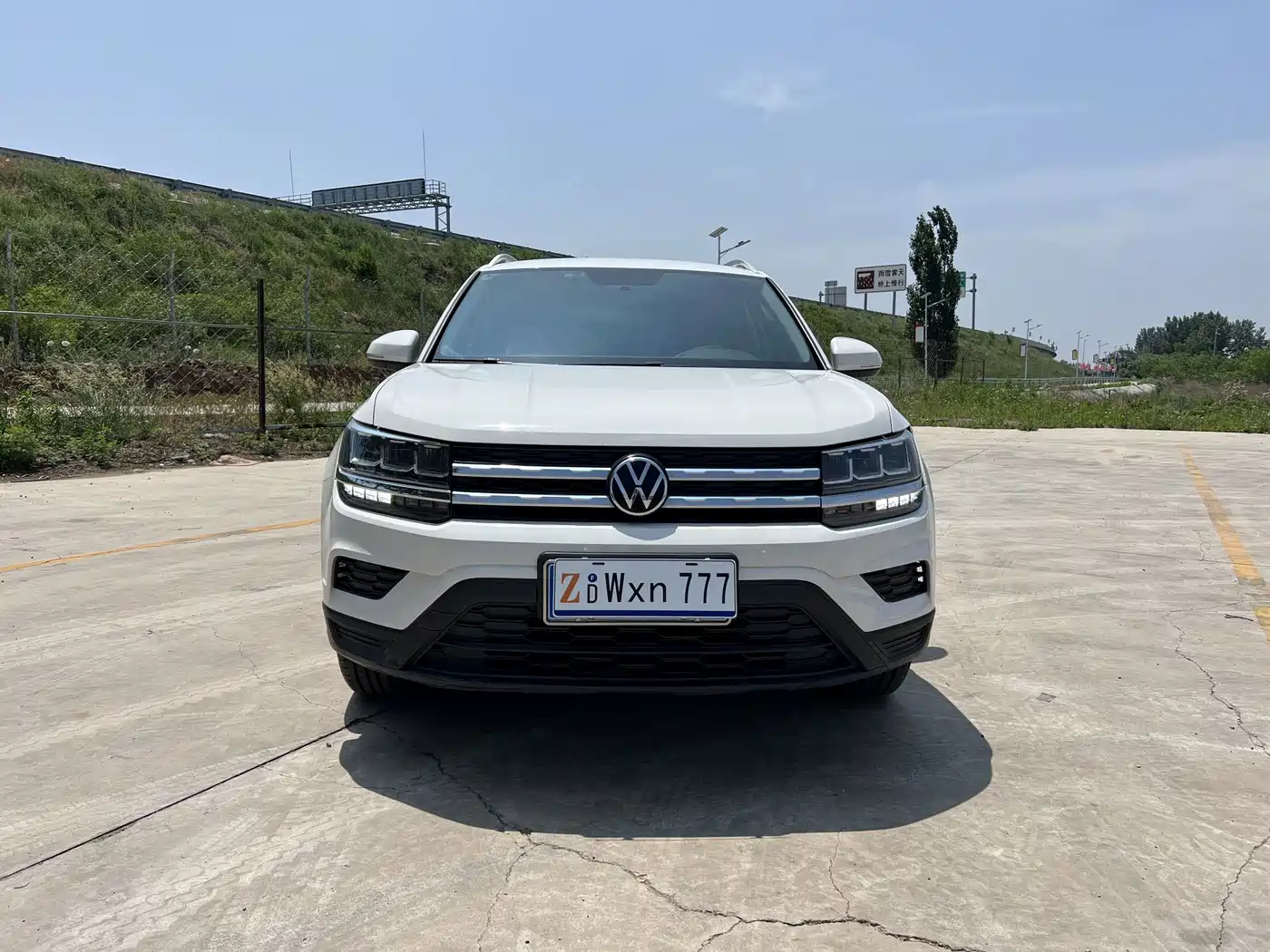 Volkswagen Tharu 2021 Model 280TSI 2WD Trend Edition фото 2