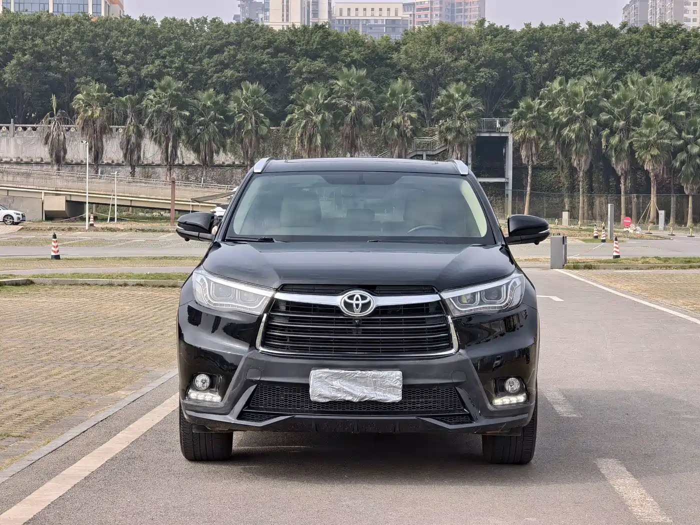 TOYOTA HIGHLANDER