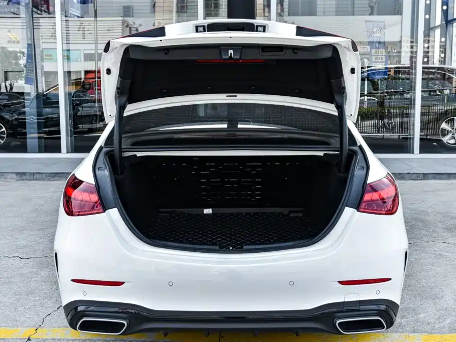 Mercedes-Benz C-Class 2024 C 260 L Sport фото 11