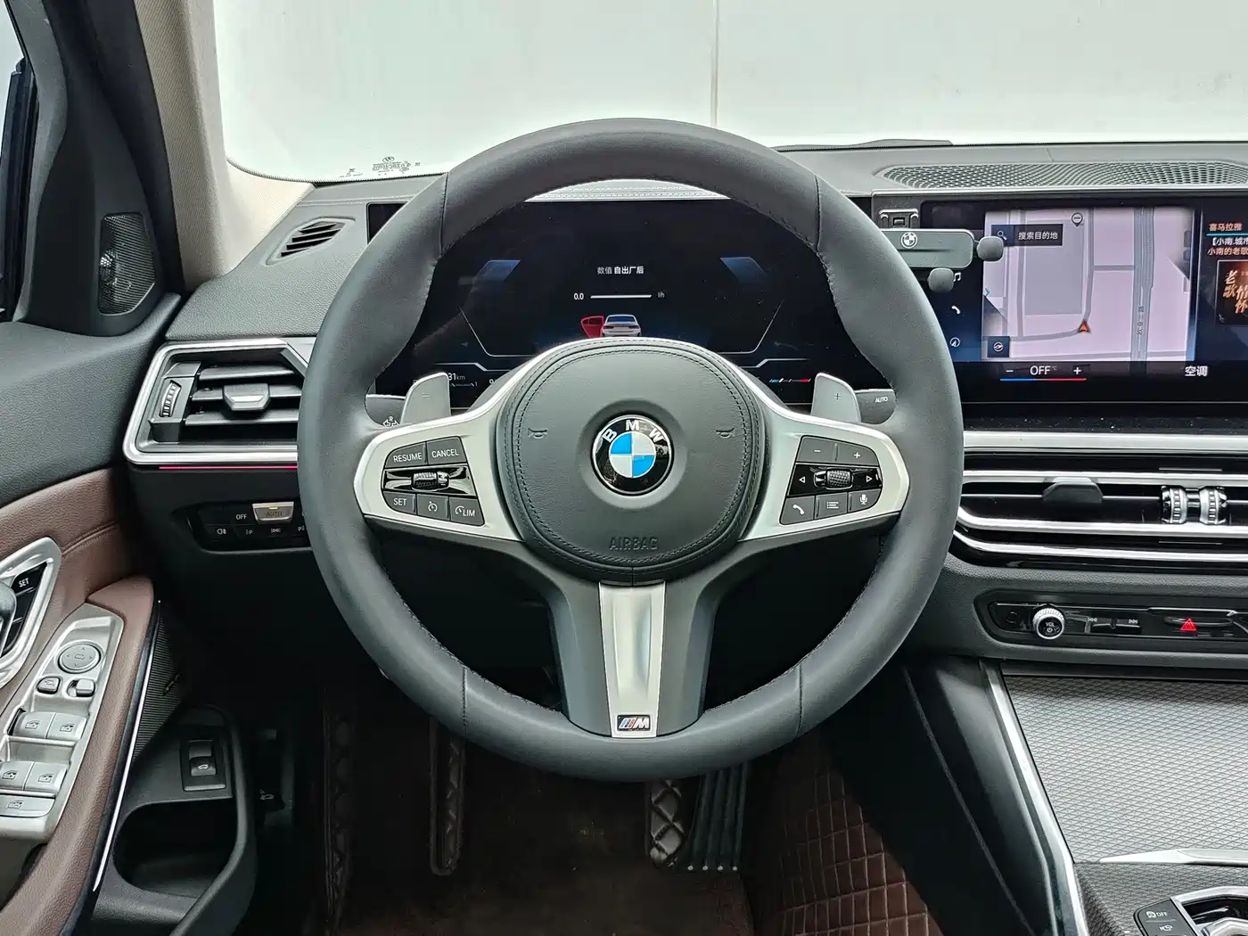 BMW 3 Series 2023 325Li M Sport Black Night Package фото 19