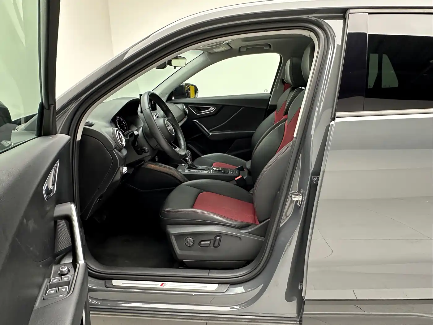 Audi Q2L 2021 Model 35 TFSI Fashion Dynamic фото 6