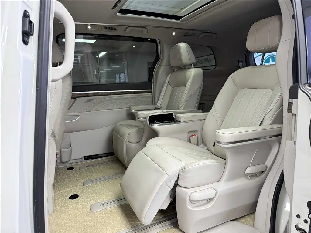 GAC Trumpchi Trumpchi M8 2018 320T Premium Edition фото 10