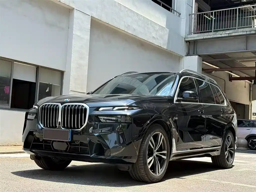 BMW X7 2023 xDrive40i Exclusive M Sport Package