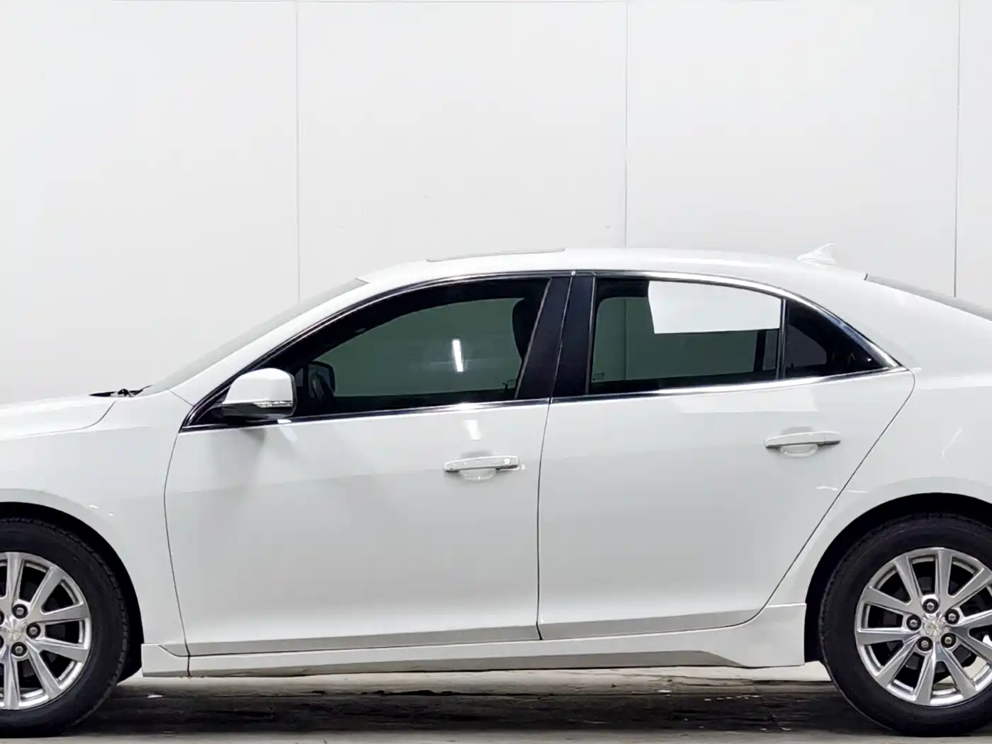 Chevrolet Malibu 2014 2.0L Automatic Luxury фото 7
