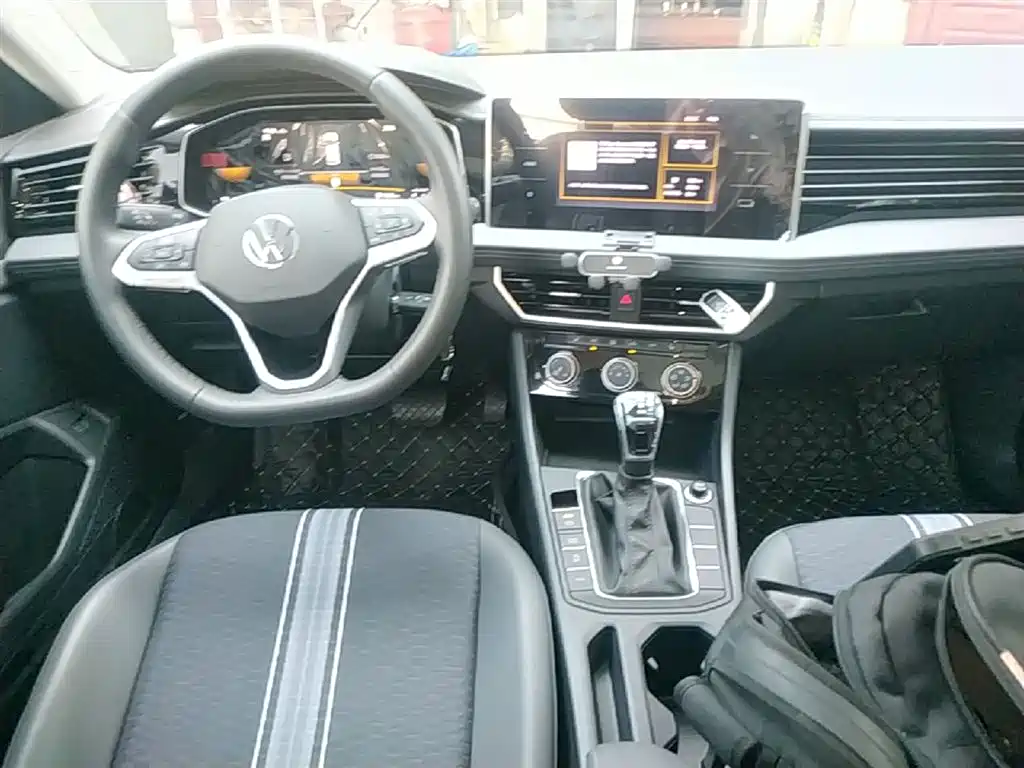 Volkswagen Sagitar 2023 300TSI DSG Leap Edition фото 13