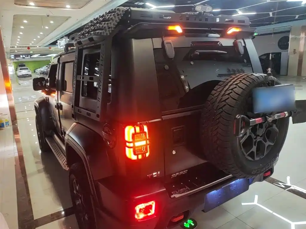 BAIC ORV Beijing Offroad BJ40 2024 2.0D Blade Hero Glory Edition фото 5