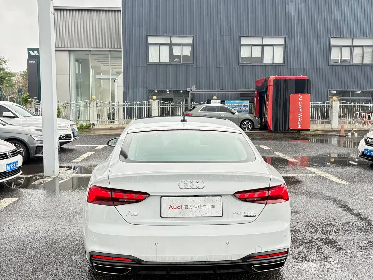 Audi A5 (Import) 2025 Sportback 40 TFSI quattro Collector's Edition Luxury Dynamic фото 6