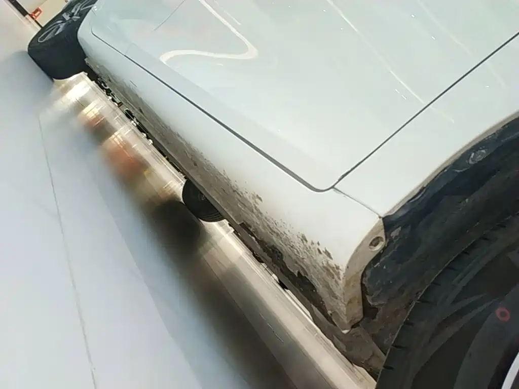 Фото 21 - Geely Emgrand