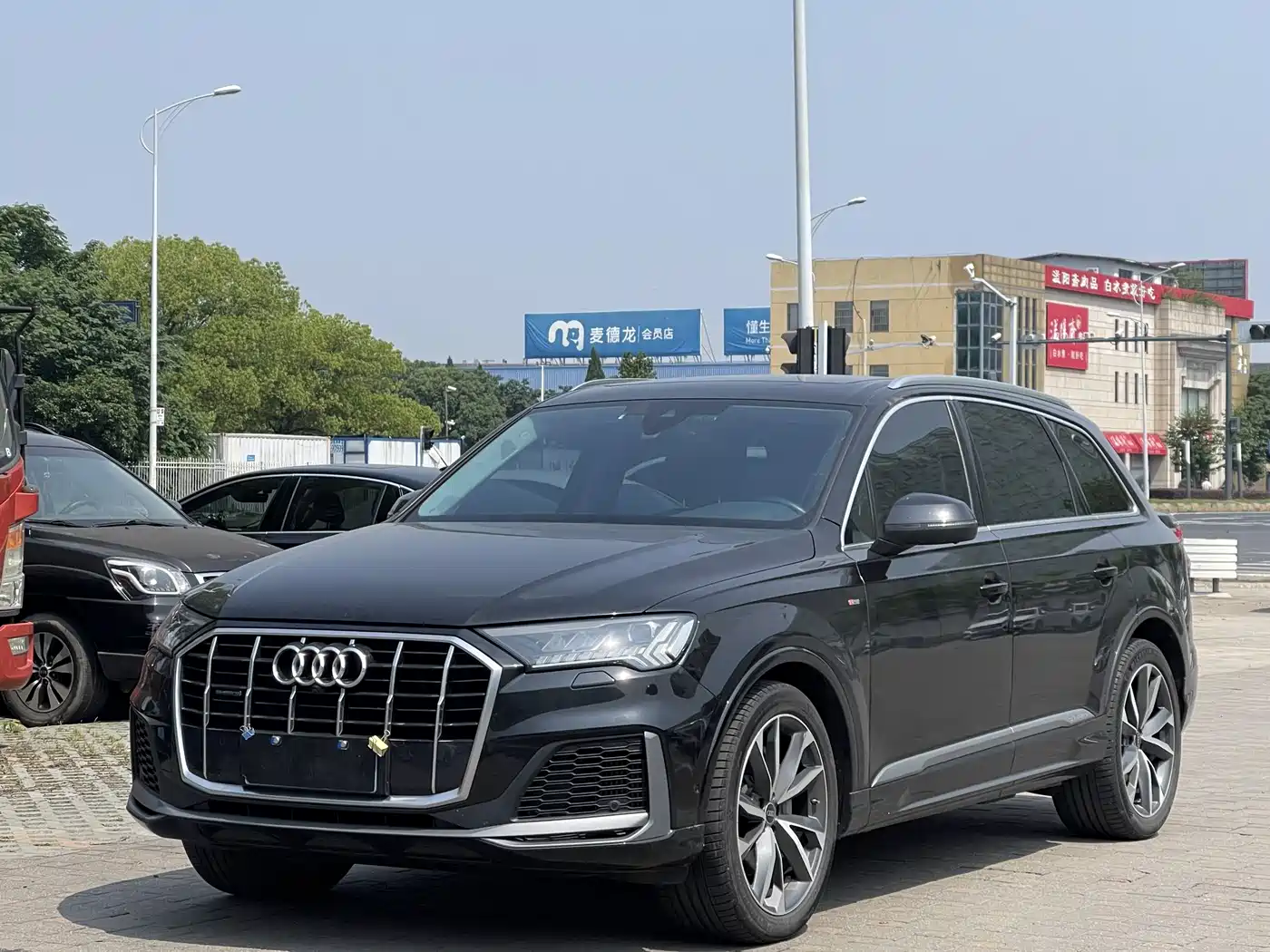 AUDI Q7