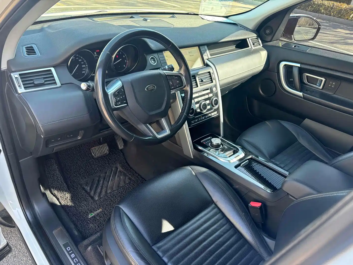 Land Rover Discovery Sport 2019 240PS HSE LUXURY Edition China V фото 14