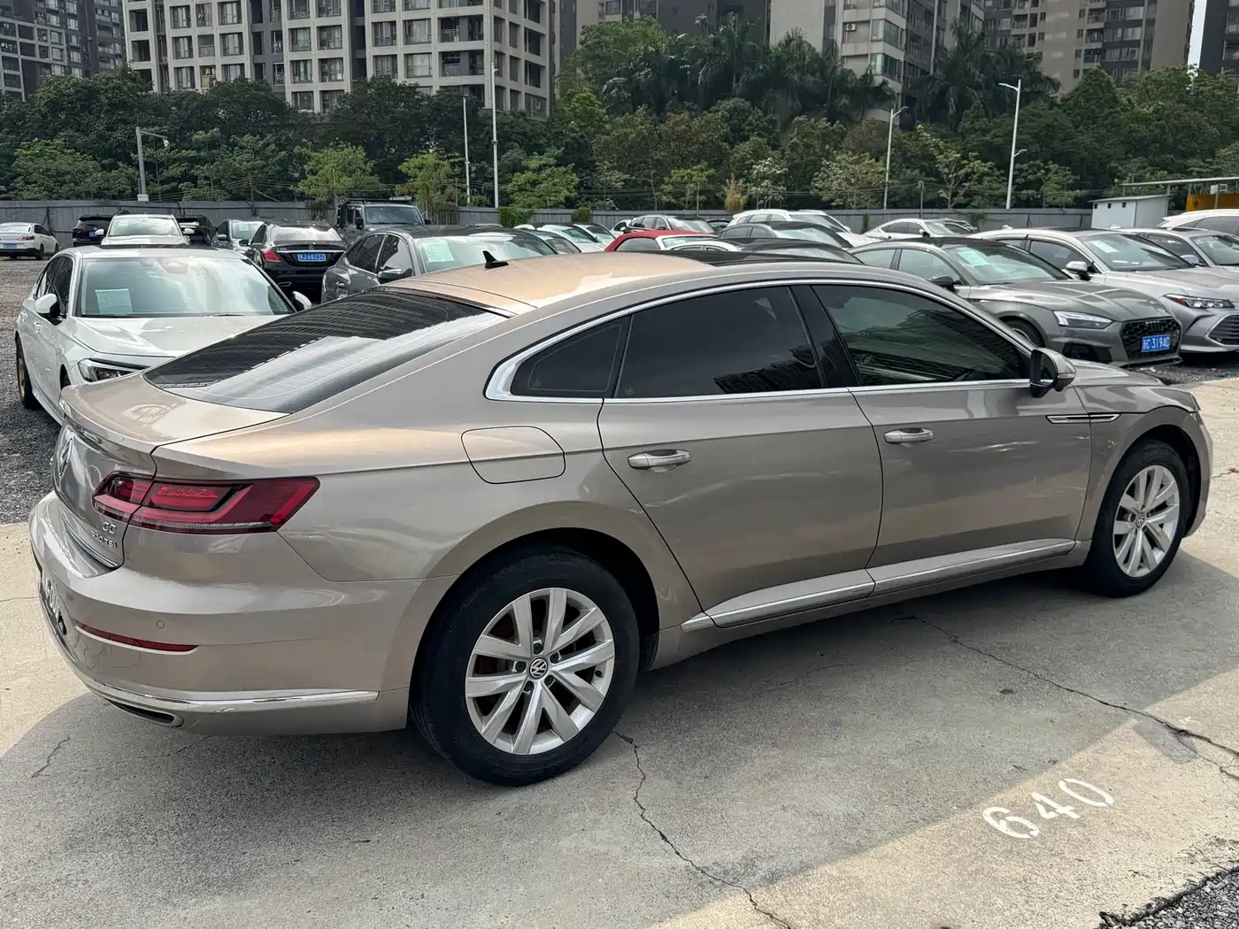 Volkswagen FAW-Volkswagen CC 2020 330TSI Elegance Version China VI фото 4