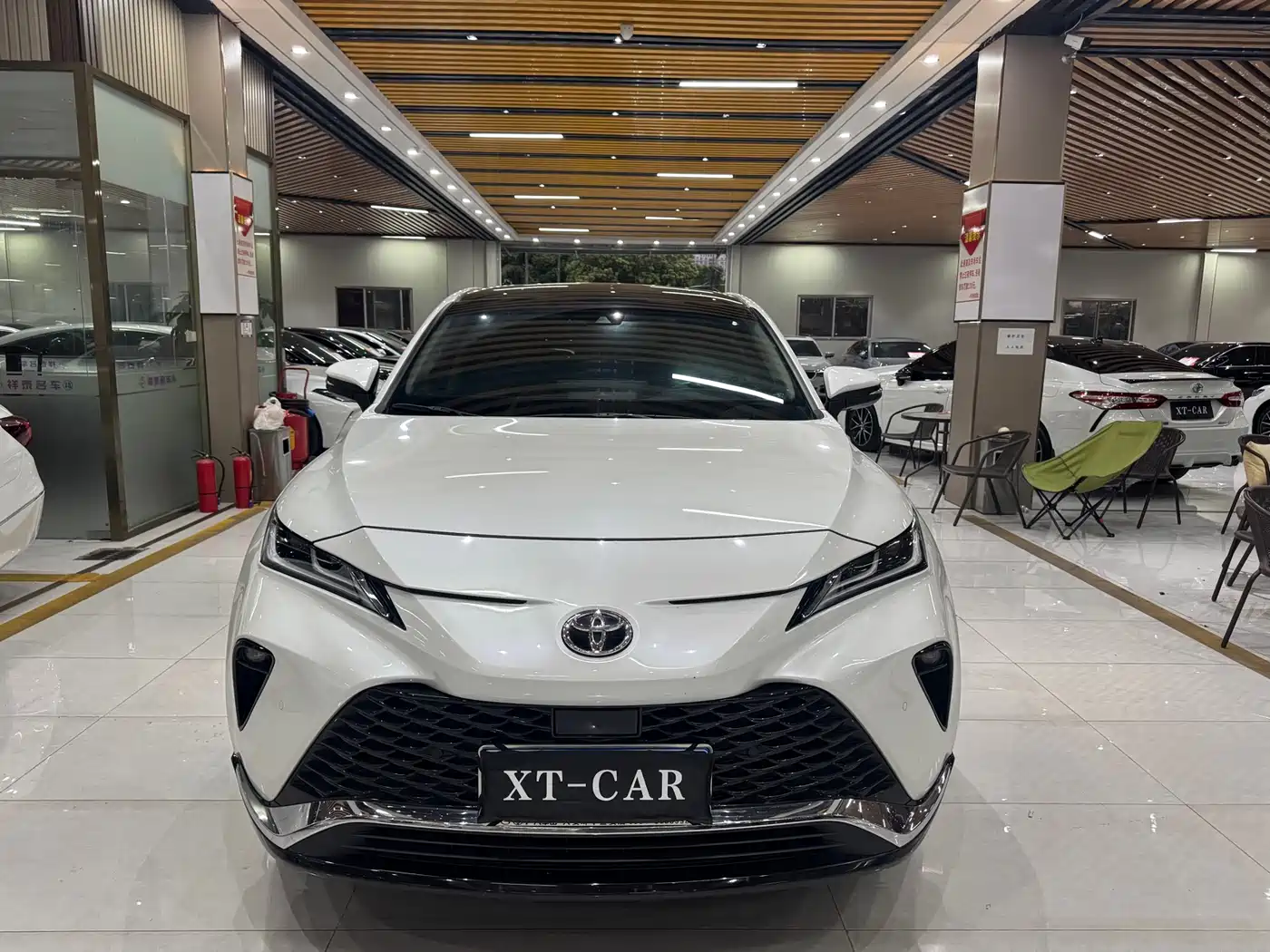 Toyota Venza 2022 2.0L CVT 2WD Premium фото 3