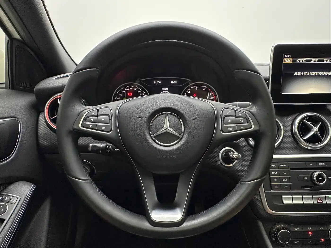 Mercedes-Benz A-Class (Import) 2017 A 200 Dynamic Edition фото 19