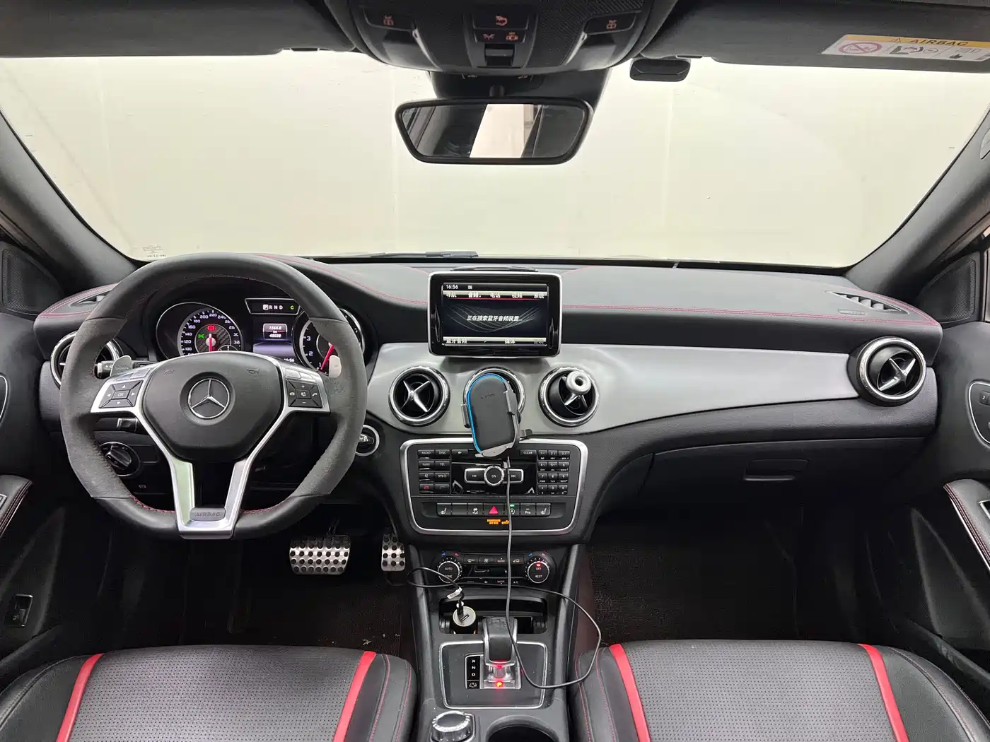 Mercedes-Benz GLA AMG 2015 AMG GLA 45 4MATIC фото 12