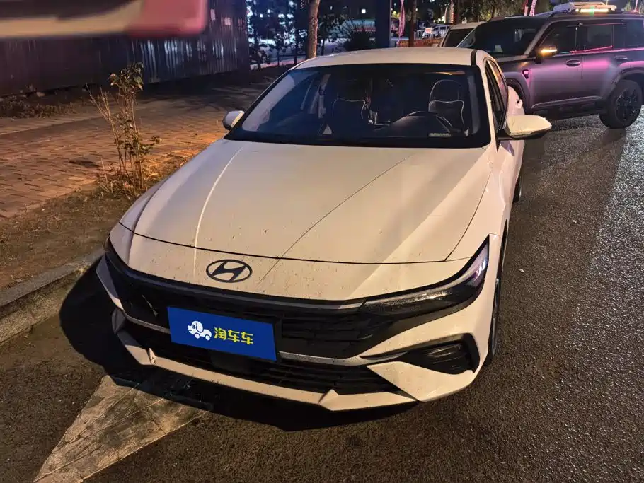 Hyundai Elantra 2025 2023 1.5L CVT GLS Premium