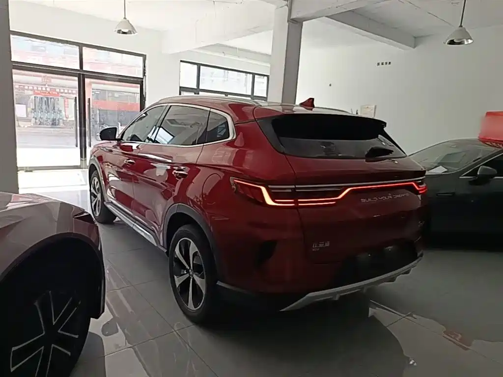 BYD Song PLUS PHEV 2021 EV Premium Model фото 5