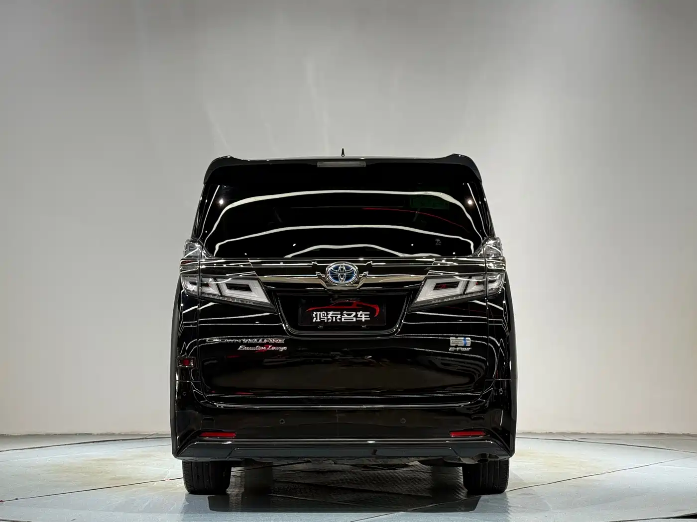 Toyota Vellfire 2021 Crown Hybrid 2.5L HV Premium Edition фото 23