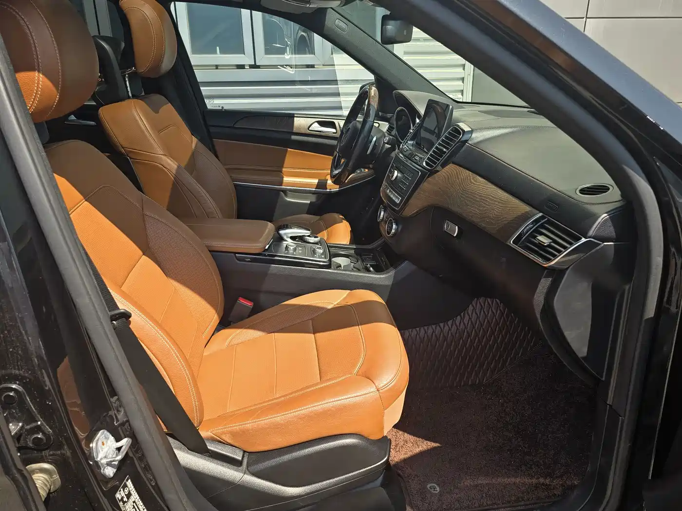 Mercedes-Benz GLS 2018 Facelift GLS 500 4MATIC фото 8