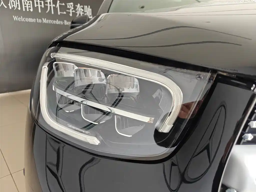 Mercedes-Benz GLC 2022 Model GLC 260 L 4MATIC Dynamic Edition фото 3