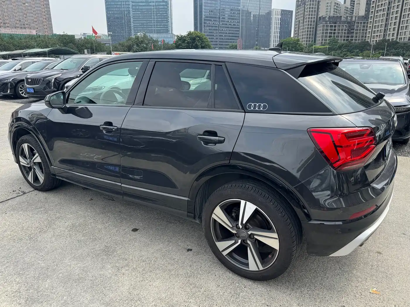 Audi Q2L 2018 35 TFSI Launch Exclusive Edition China VI фото 4