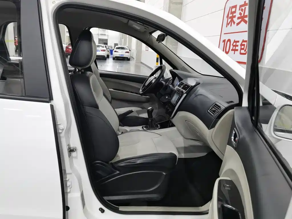 Dongfeng Fengxing Joyear X3 2016 2016 1.5L Comfort