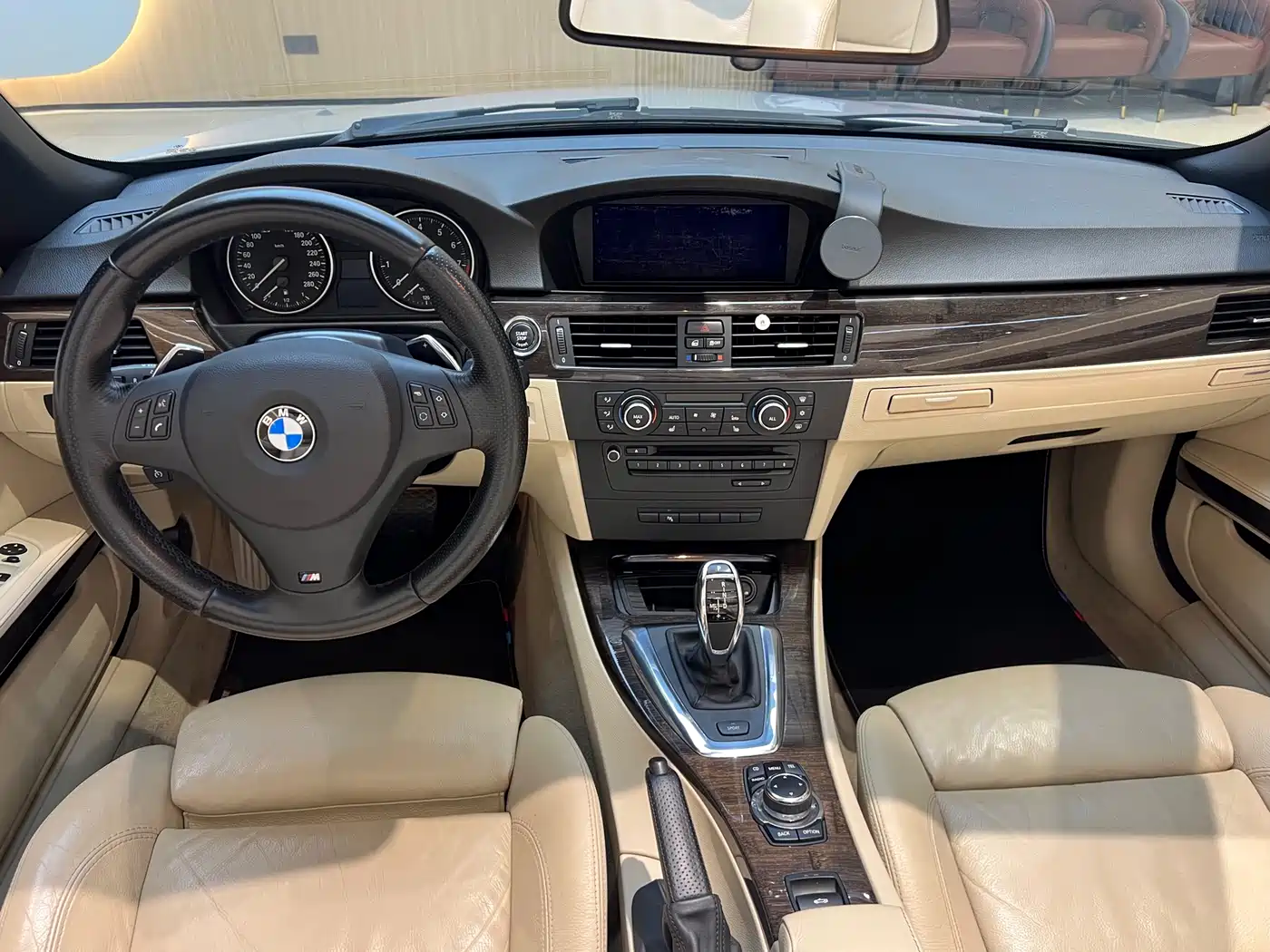 BMW 3 Series (Import) 2011 335i Convertible Coupe фото 16