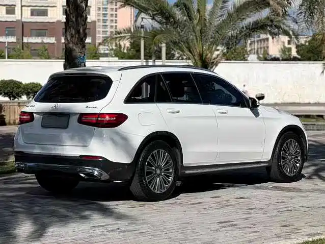 Mercedes-Benz GLC 2016 GLC 260 4MATIC Dynamic фото 7
