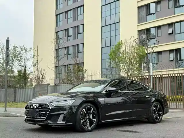 Audi A7L 2024 45 TFSI Luxury