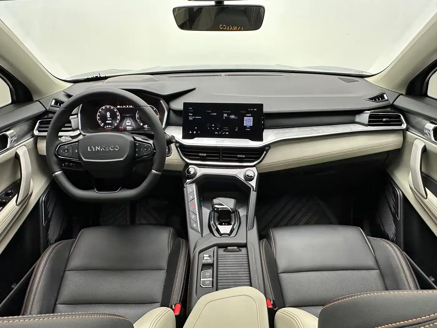 Lynk & Co 06 EM-P 2022 PHEV 84KM Range Pro фото 9