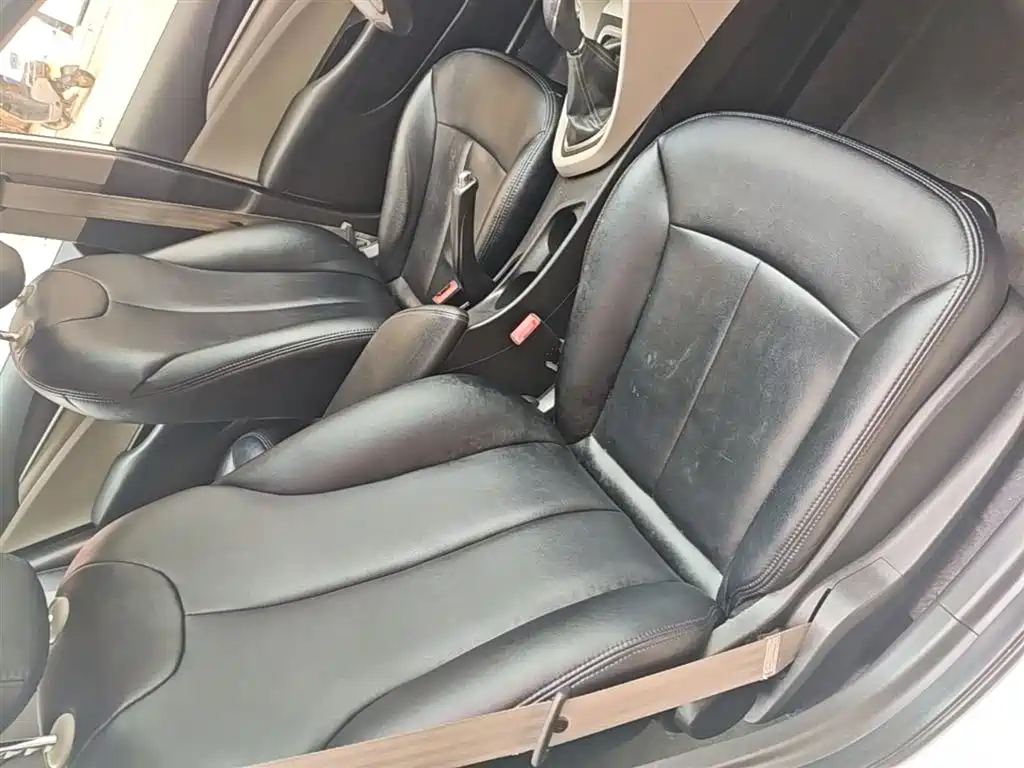 Buick Excelle 2021 Exemplar 1.5L Auto Progressive фото 25