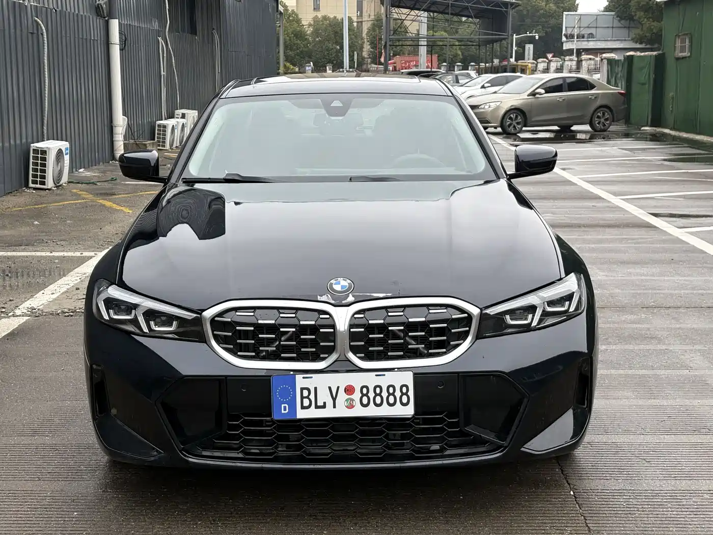 BMW 3 Series 2024 325i M Sport Shadowline Package фото 2