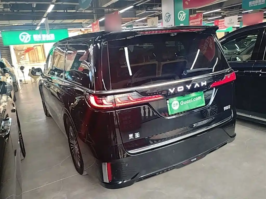 Voyah Auto Voyah Dreamer 2025 Model PHEV 4WD Premium QianKun Edition фото 5