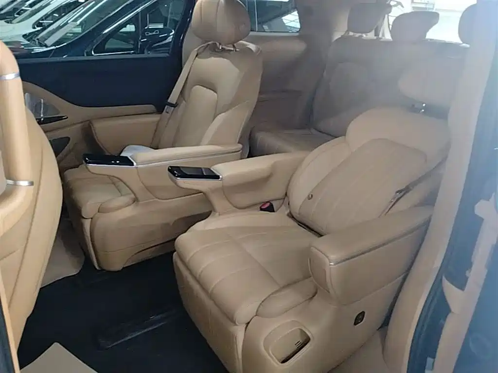 Voyah Auto Voyah Dreamer 2025 Model PHEV 4WD Premium QianKun Edition фото 17