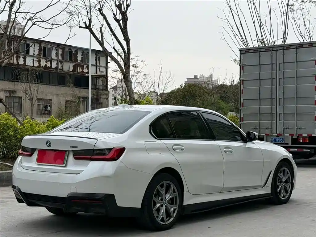 BMW i3 2024 eDrive 35 L фото 4