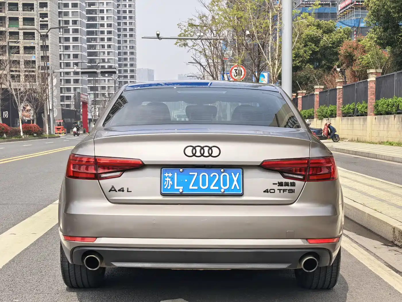 Audi A4L 2017 40 TFSI Fashion Edition фото 12