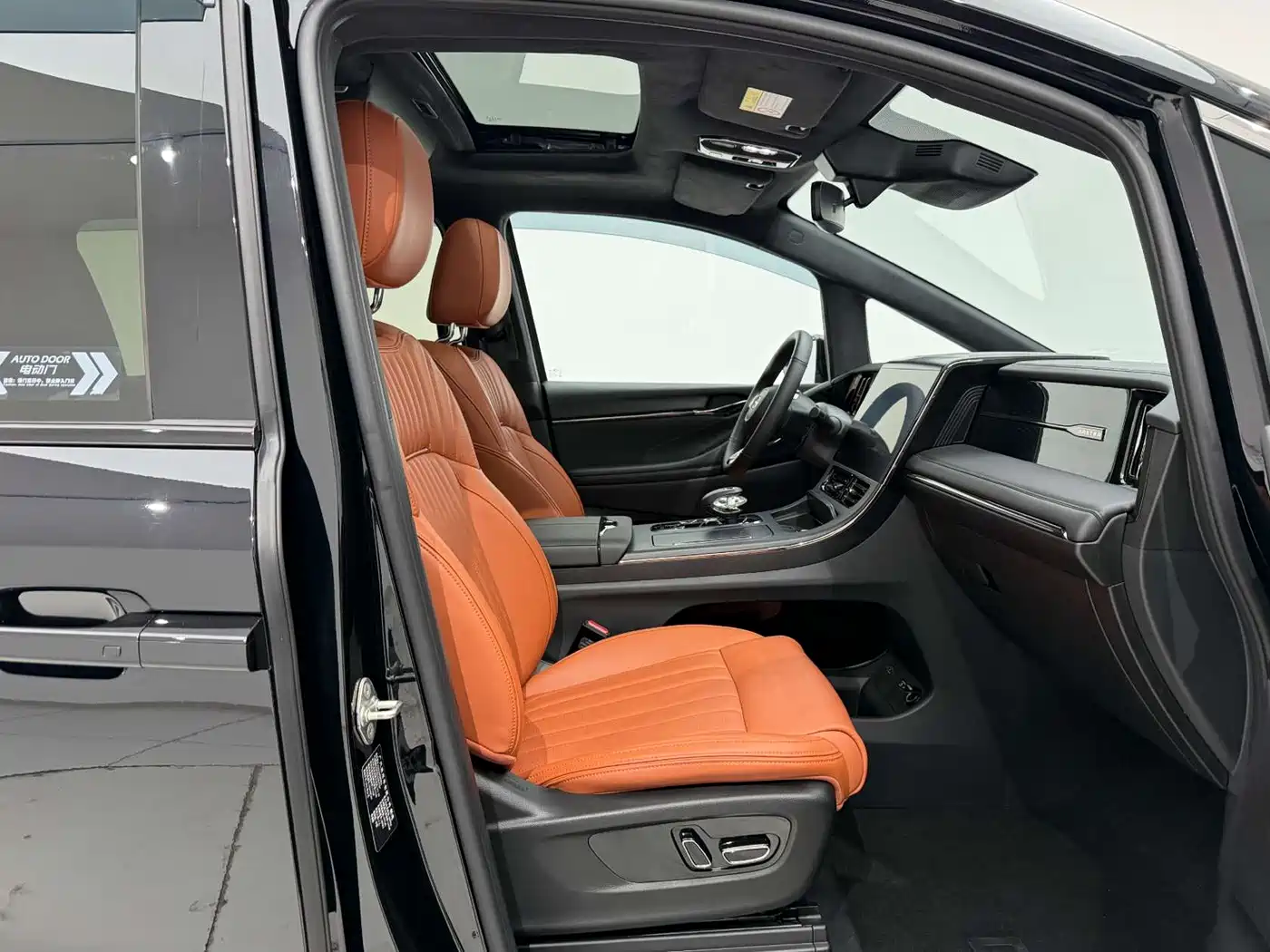 GAC Trumpchi Trumpchi E9 2024 E9 Lunar New Year Edition фото 19