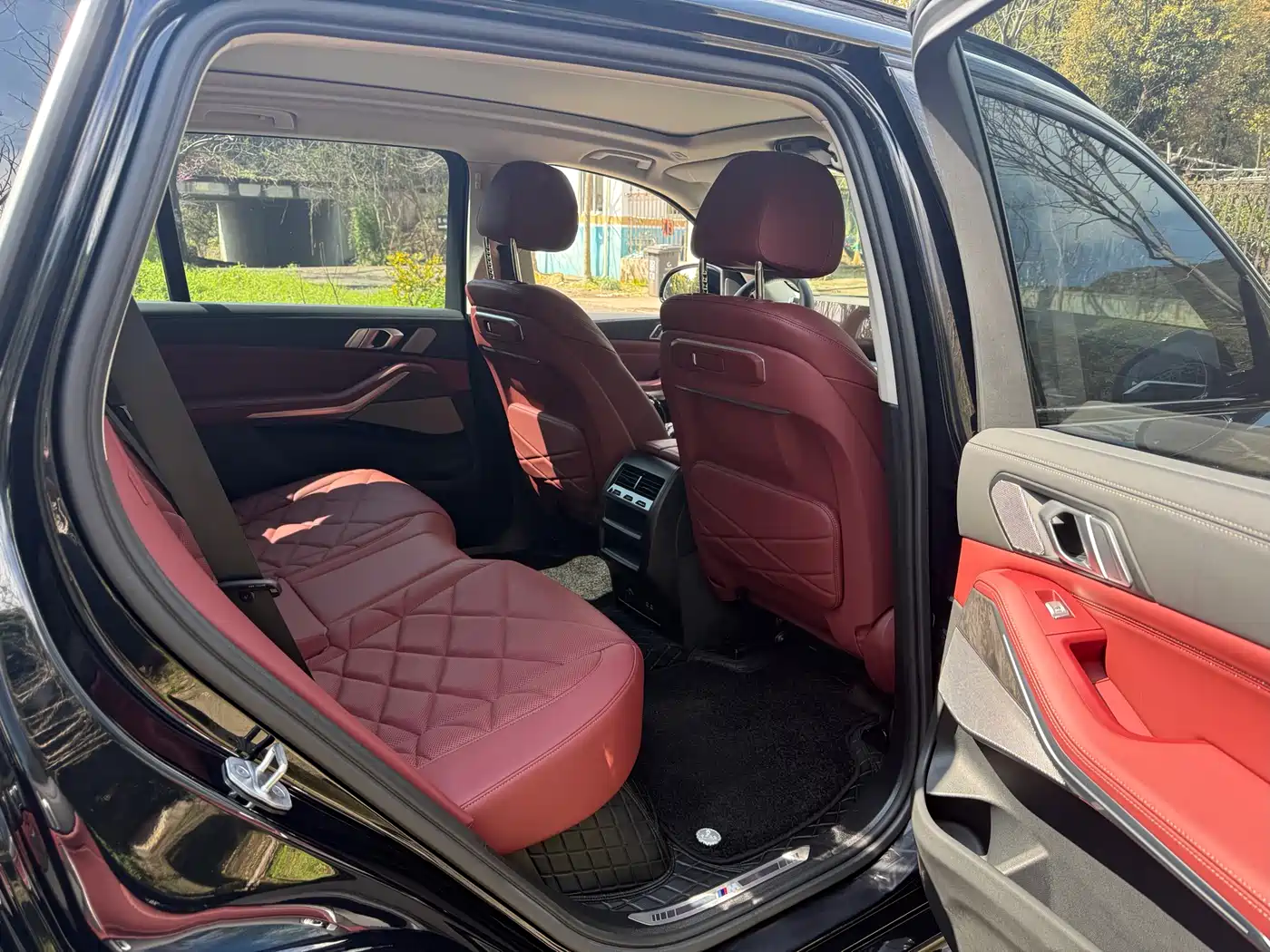BMW X5 2025 Model xDrive 30Li Exclusive M Sport Blackout Package фото 7