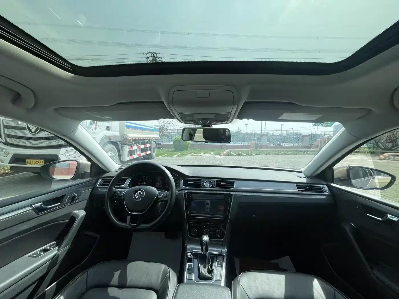 Volkswagen Passat 2016 330TSI DSG Honor Edition фото 13
